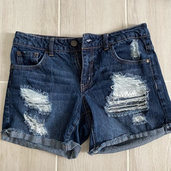 Jean shorts - Picture 2 of 4